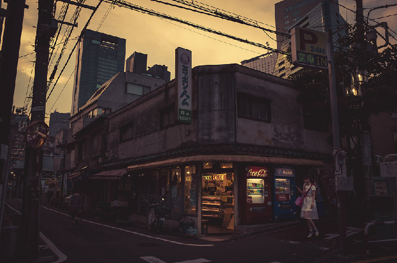 日本街头：世本多彩，我本无形
