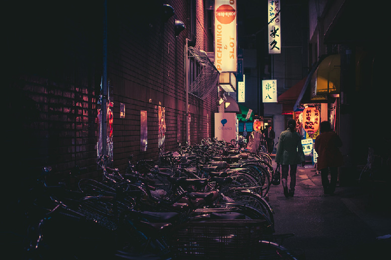 日本街头：世本多彩，我本无形
