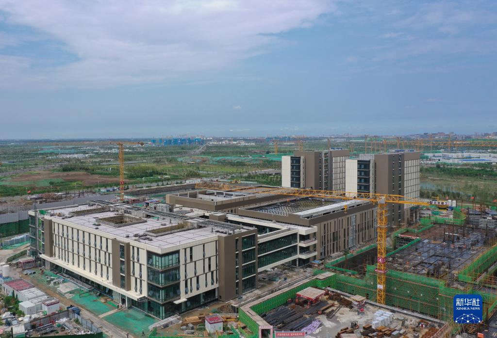 镜头里的十年·奔向美好丨雄安，“未来之城”拔节生长