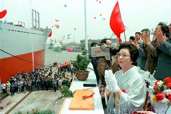 前新华社摄影记者杨溥涛去世，他拍下鲁迅迁葬虹口公园的画面